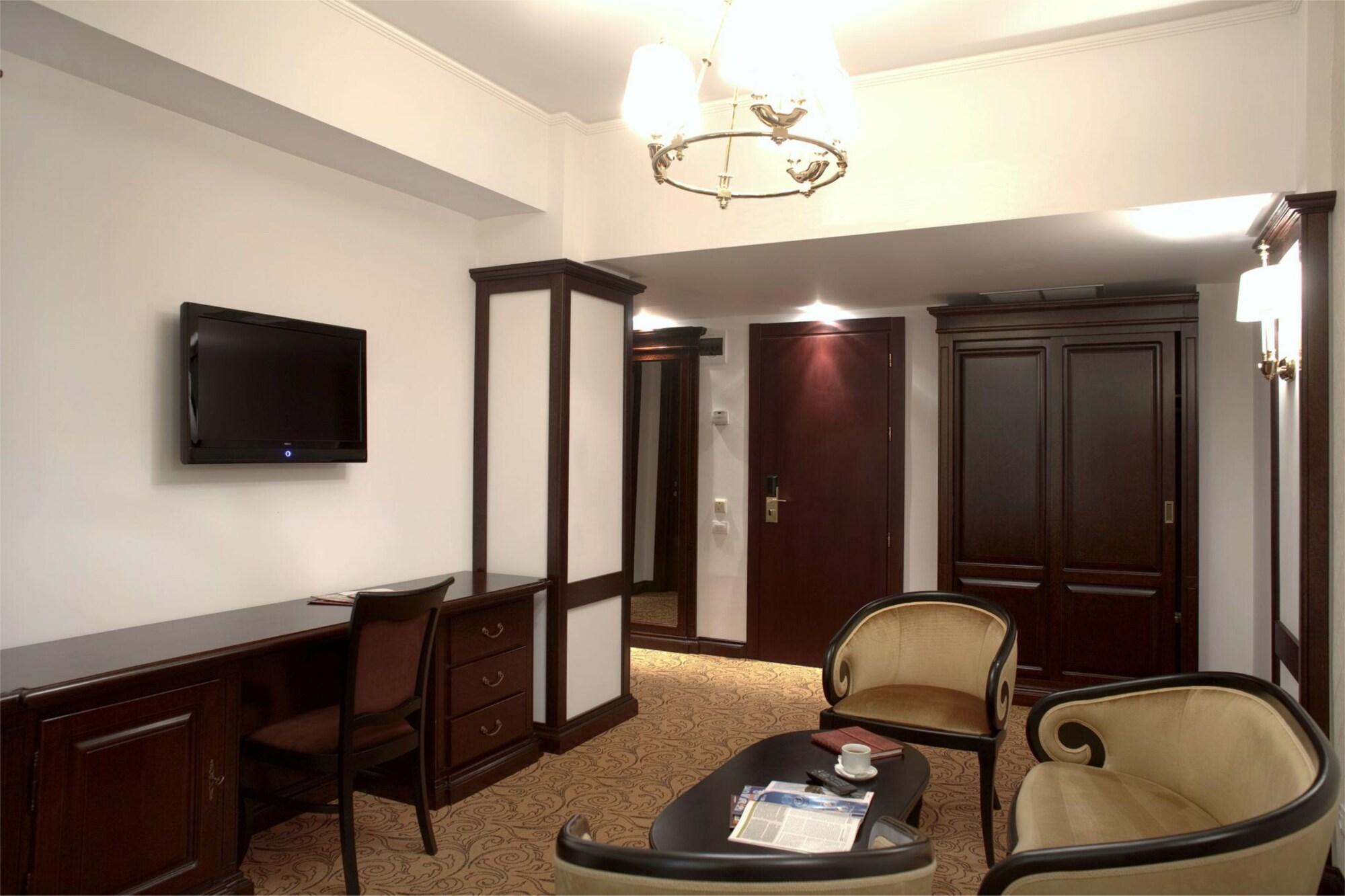 Hotel Bellaria Iasi Cameră foto